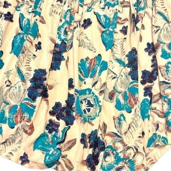 FREE People flow cold shoulder blouse - Picture 6 of 11